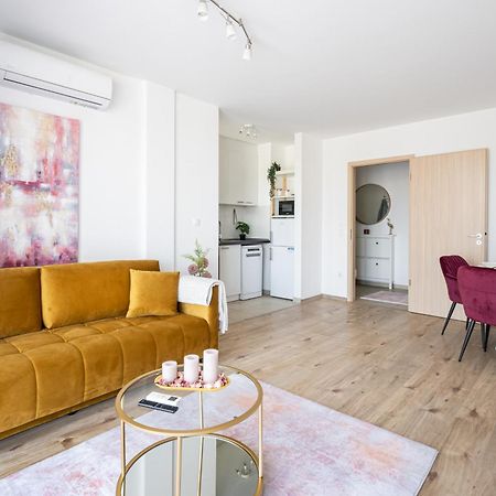 All You Need In Bp - Garage, Terraces, Aircon Budapest Ngoại thất bức ảnh