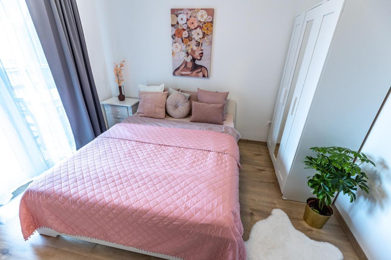 All You Need In Bp - Garage, Terraces, Aircon Budapest Ngoại thất bức ảnh